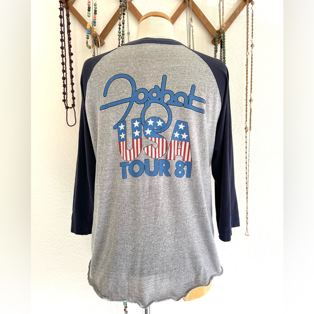 1980s Vintage Foghat Raglan Tour Shirt Foghat Touring America 81 - Picture 10 of 10